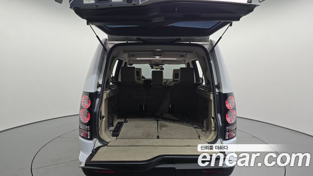 Land Rover Discovery 4 3.0 SDV6 HSE 2016 — фото 20
