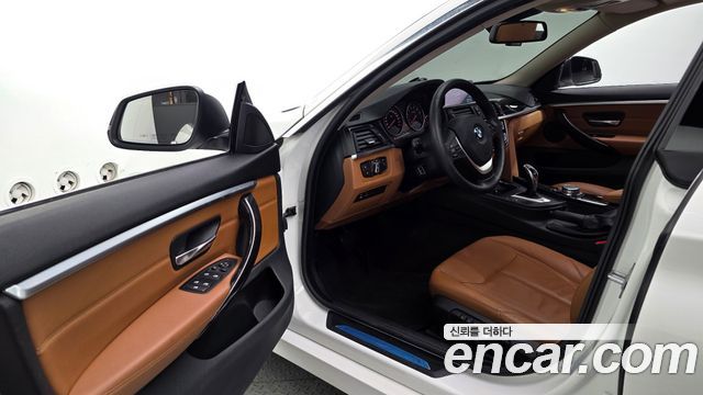 BMW 4 Series (F32) 420i Luxury GranCoupe 2016 — фото 15