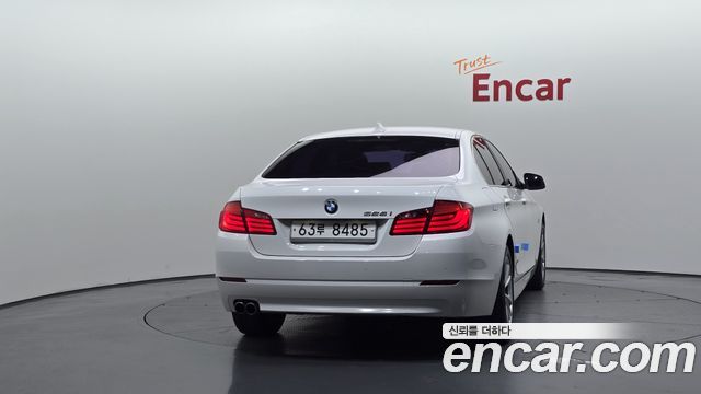 BMW 5 Series (F10) 528i 2011 — фото 4