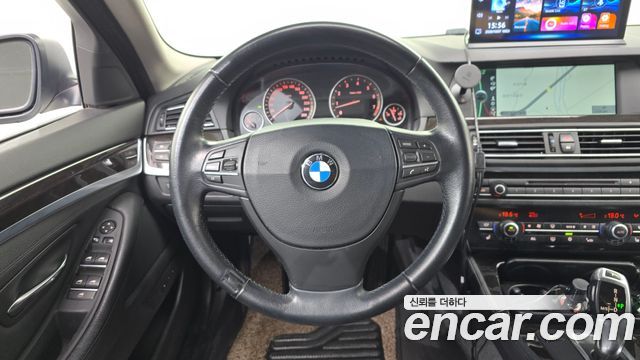 BMW 5 Series (F10) 528i 2011 — фото 14
