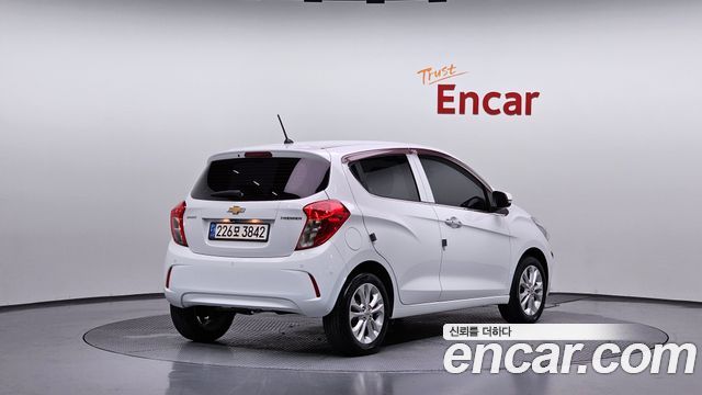 Chevrolet Spark Premier 2022 — фото 2