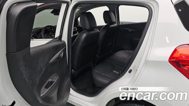Chevrolet Spark Premier 2022 — фото 26