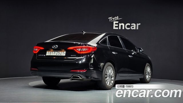 Hyundai Sonata (LF) 2.0 Smart Special 2017 — фото 2