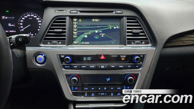 Hyundai Sonata (LF) 2.0 Smart Special 2017 — фото 14