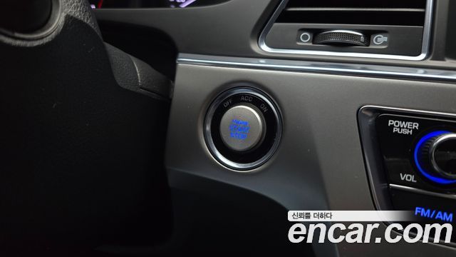 Hyundai Sonata (LF) 2.0 Smart Special 2017 — фото 20