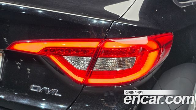 Hyundai Sonata (LF) 2.0 Smart Special 2017 — фото 23
