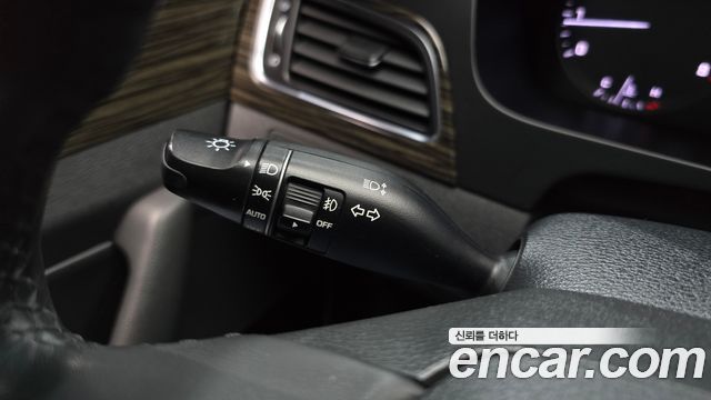 Hyundai Sonata (LF) 2.0 Smart Special 2017 — фото 28
