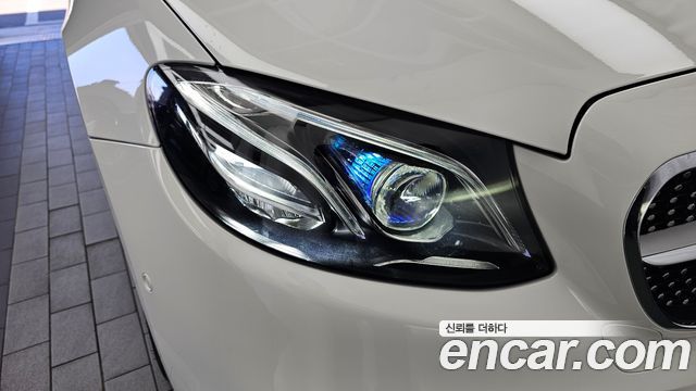 Mercedes-Benz E-Class (W213) E220d Cabriolet 2020 — фото 22