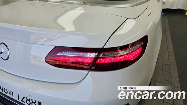 Mercedes-Benz E-Class (W213) E220d Cabriolet 2020 — фото 23