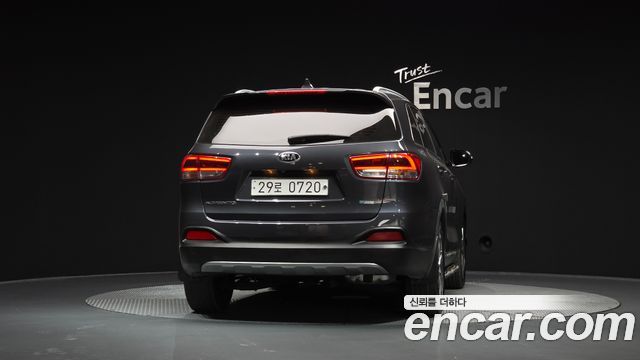 Kia Sorento Diesel 2.0 2WD Noblesse 2016 — фото 4