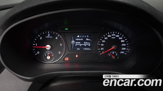 Kia Sorento Diesel 2.0 2WD Noblesse 2016 — фото 8