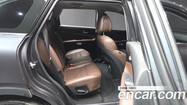 Kia Sorento Diesel 2.0 2WD Noblesse 2016 — фото 12