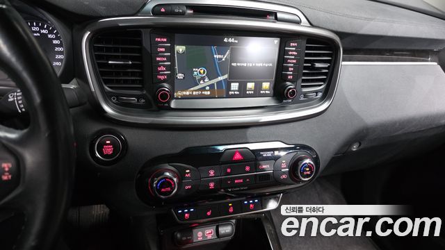 Kia Sorento Diesel 2.0 2WD Noblesse 2016 — фото 14