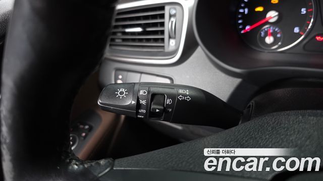 Kia Sorento Diesel 2.0 2WD Noblesse 2016 — фото 16