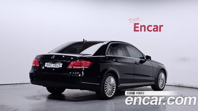 Mercedes-Benz E-Class (W212) E300 Elegance 2016 — фото 2