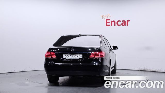 Mercedes-Benz E-Class (W212) E300 Elegance 2016 — фото 4