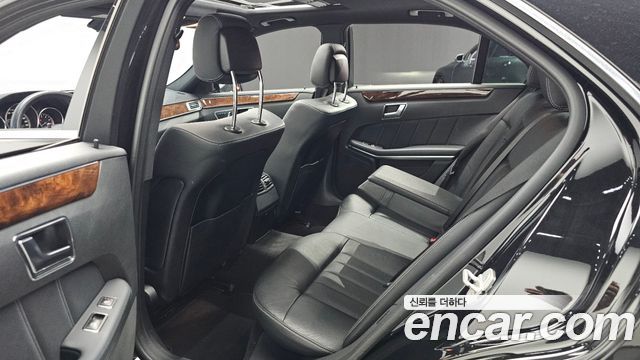 Mercedes-Benz E-Class (W212) E300 Elegance 2016 — фото 16