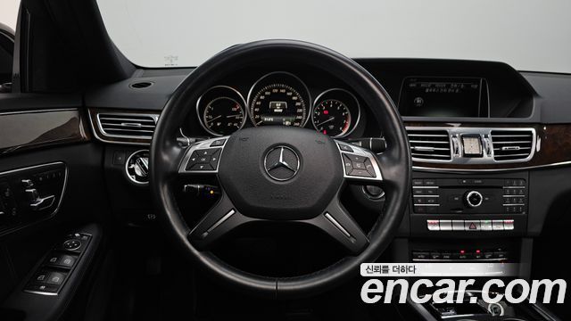 Mercedes-Benz E-Class (W212) E300 Elegance 2016 — фото 18