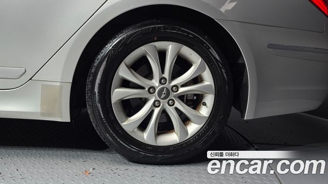 Hyundai Genesis BH330 Modern Standard 2013 — фото 21