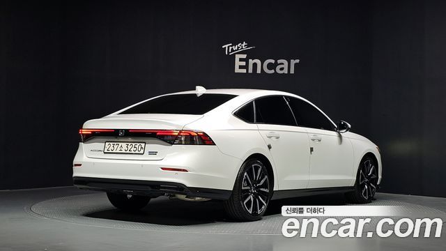 Honda Accord (XI) 2.0 Hybrid Touring 2024 — фото 2