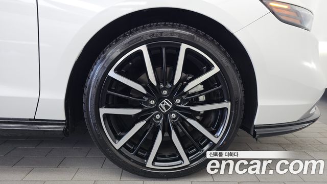 Honda Accord (XI) 2.0 Hybrid Touring 2024 — фото 21