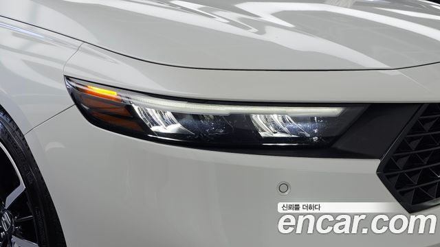 Honda Accord (XI) 2.0 Hybrid Touring 2024 — фото 22