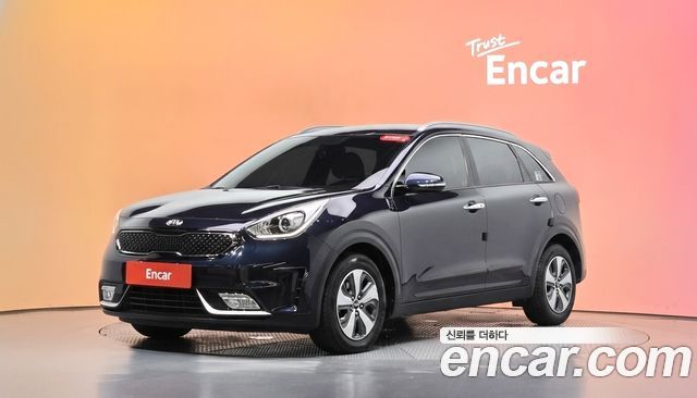 Kia Niro Prestige 2017 — фото 1