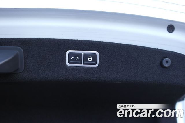 Genesis G90 (RS4) Gasoline 3.5 Turbo AWD Black 2022 — фото 23