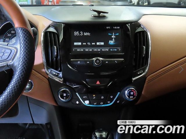 Chevrolet Cruze 1.4 Turbo LTZ Deluxe 2017 — фото 15
