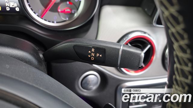 Mercedes-Benz GLA-Class (X156) GLA200 d 2016 — фото 9