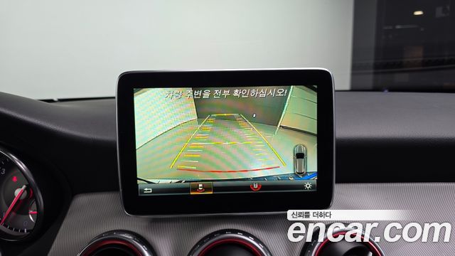 Mercedes-Benz GLA-Class (X156) GLA200 d 2016 — фото 15