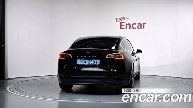 Tesla Model 3 Standard Range Plue RWD 2020 — фото 4