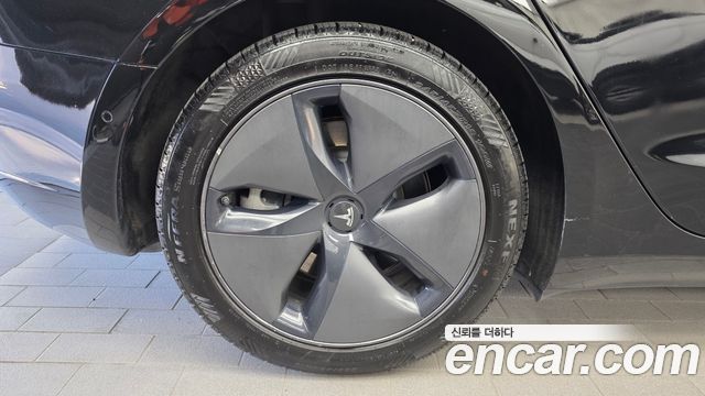 Tesla Model 3 Standard Range Plue RWD 2020 — фото 5