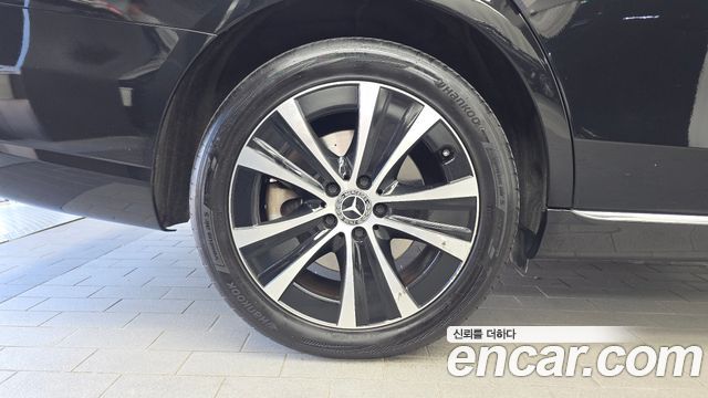 Mercedes-Benz E-Class (W213) E300e 4MATIC Exclusive 2022 — фото 5