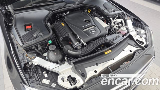 Mercedes-Benz E-Class (W213) E300e 4MATIC Exclusive 2022 — фото 6