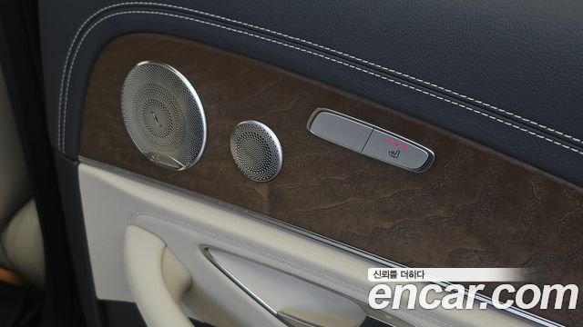Mercedes-Benz E-Class (W213) E300e 4MATIC Exclusive 2022 — фото 19