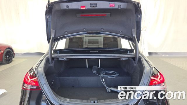Mercedes-Benz E-Class (W213) E300e 4MATIC Exclusive 2022 — фото 20