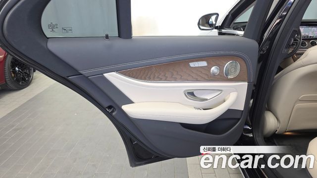 Mercedes-Benz E-Class (W213) E300e 4MATIC Exclusive 2022 — фото 25