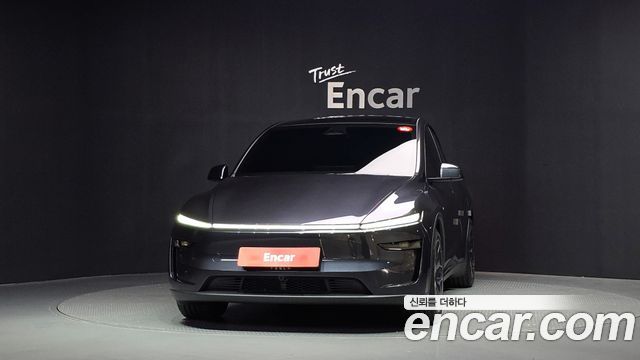 Tesla Model Y L Long Range AWD 2026 — фото 3