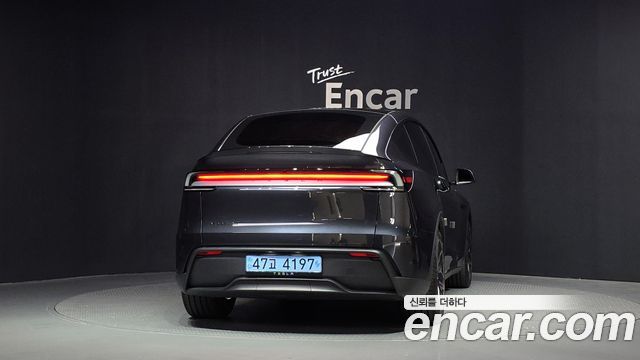 Tesla Model Y L Long Range AWD 2026 — фото 4