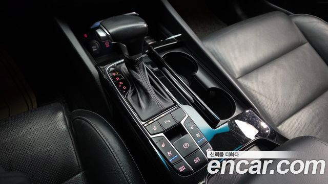 Kia K7 3.0 LPI Prestige (Rental Car) 2017 — фото 9
