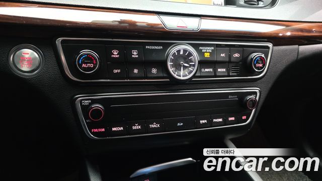 Kia K7 3.0 LPI Prestige (Rental Car) 2017 — фото 17