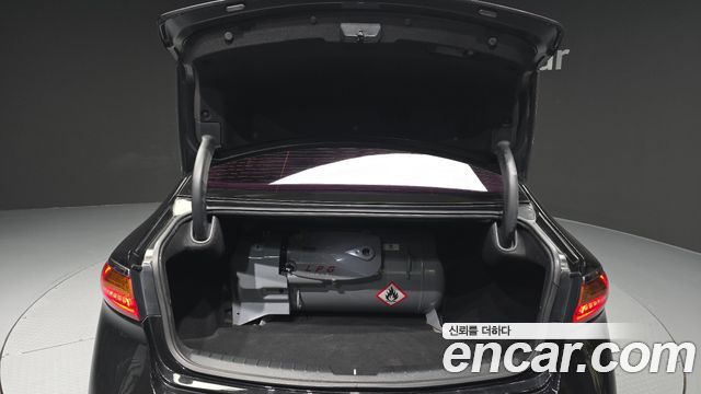 Kia K7 3.0 LPI Prestige (Rental Car) 2017 — фото 20