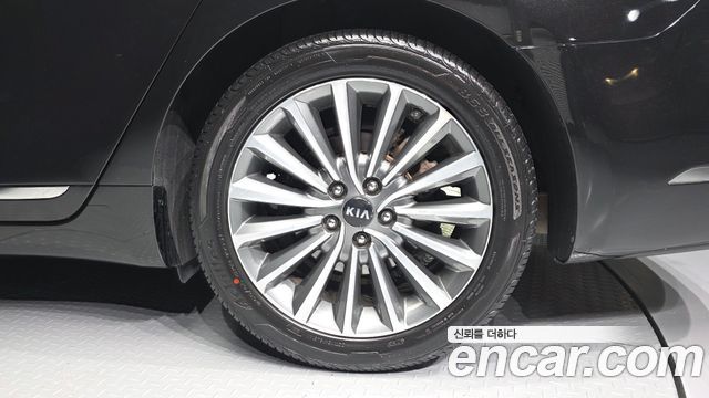 Kia K7 3.0 LPI Prestige (Rental Car) 2017 — фото 21