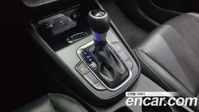 Hyundai Kona Hybrid Modern 2023 — фото 9