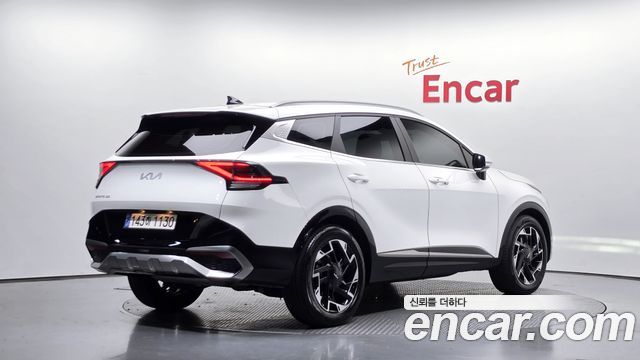 Kia Sportage (V) Gasoline 1.6 Turbo 2WD Nobleless 2023 — фото 2