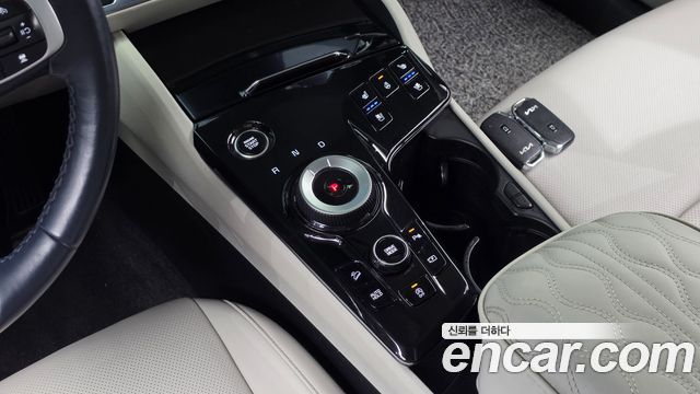 Kia Sportage (V) Gasoline 1.6 Turbo 2WD Nobleless 2023 — фото 9