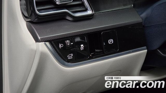 Kia Sportage (V) Gasoline 1.6 Turbo 2WD Nobleless 2023 — фото 16