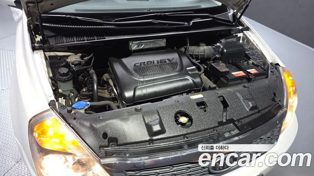 Kia Carnival R Grand Carnival GLX Deluxe 2012 — фото 6