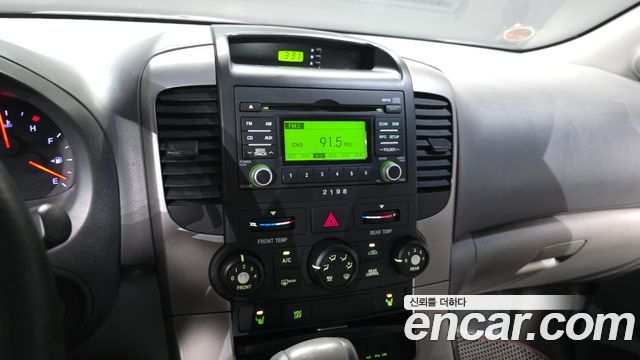 Kia Carnival R Grand Carnival GLX Deluxe 2012 — фото 16